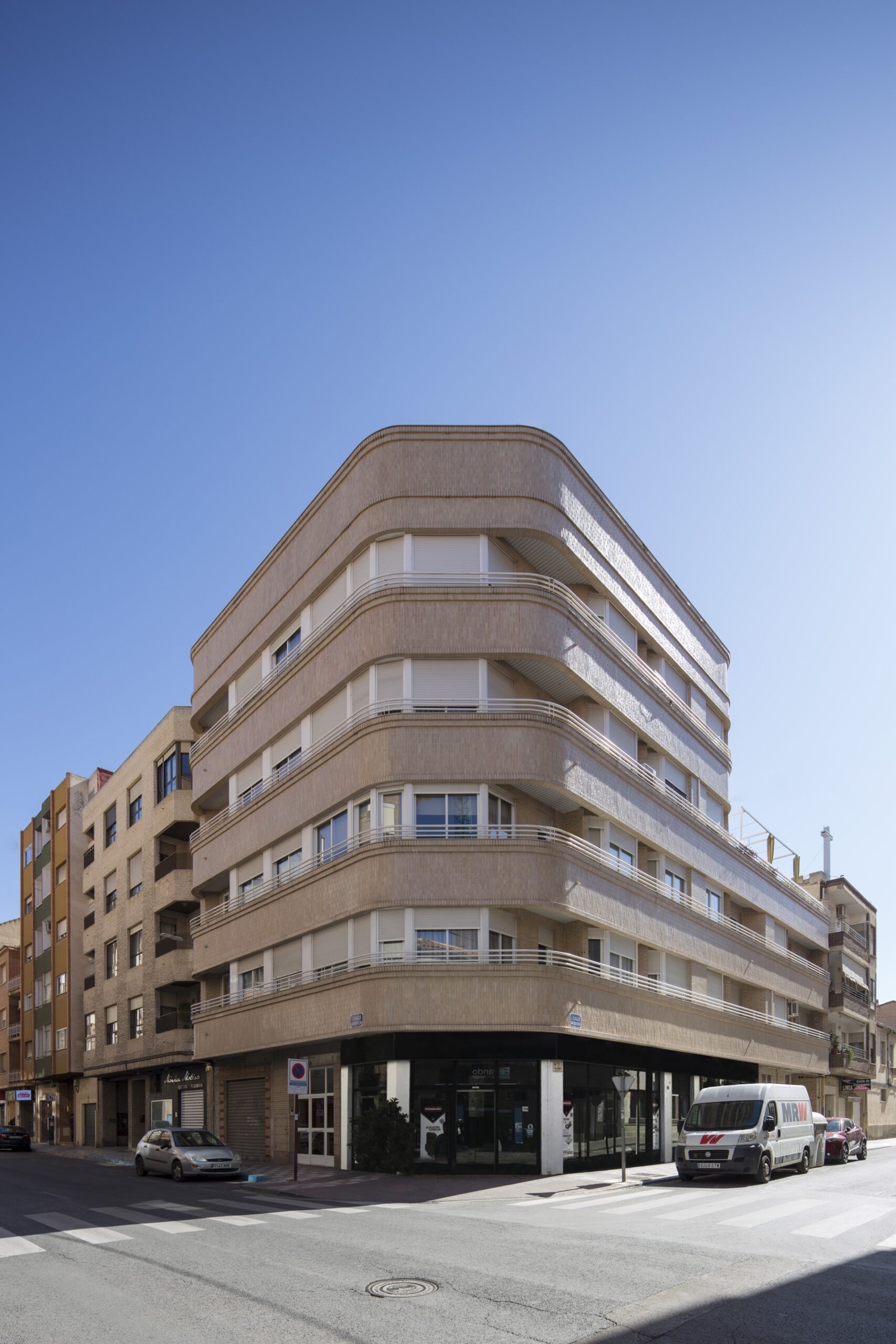 Edificio Juan Sebastián el Cano